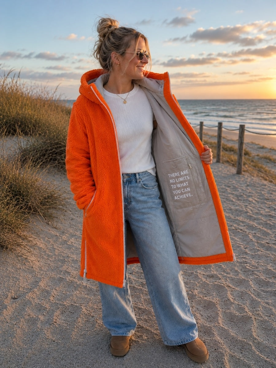 Teddy-Mantel mit Kapuze & Rucksackträgern