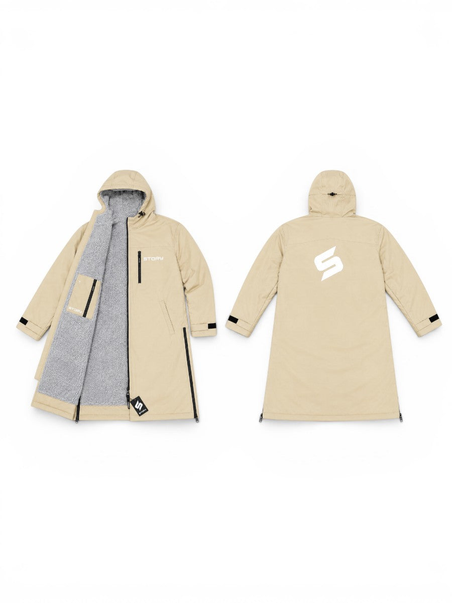 Story Mantel Change Robe